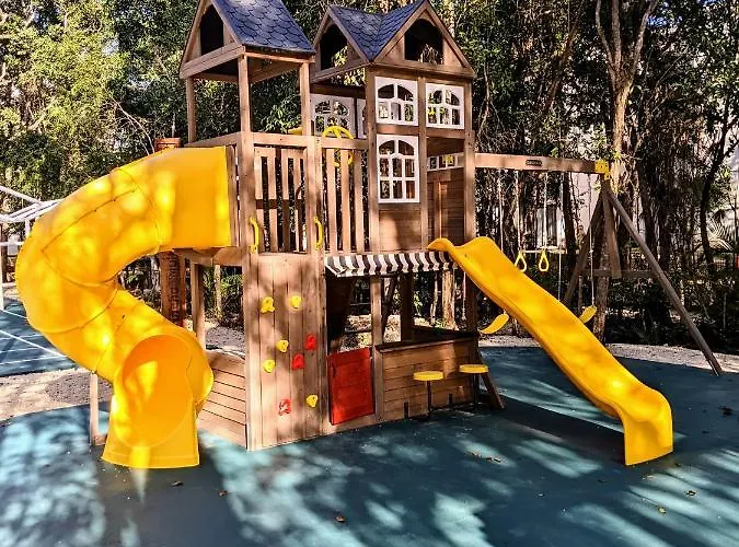 2-bedroom By The Jungle W/ Swimming Pool Apartment